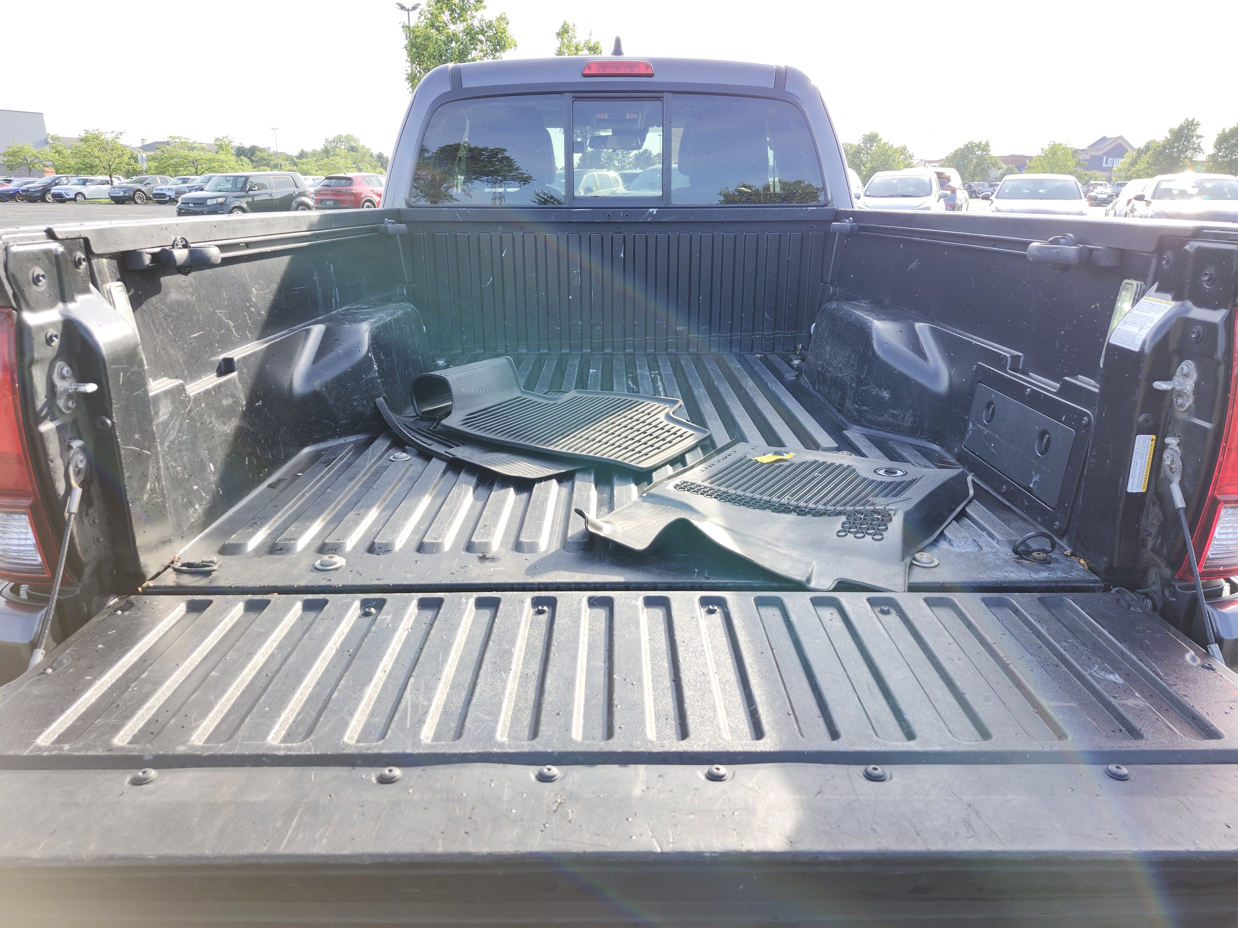 Used 2023 Toyota Tacoma SR RWD image 21