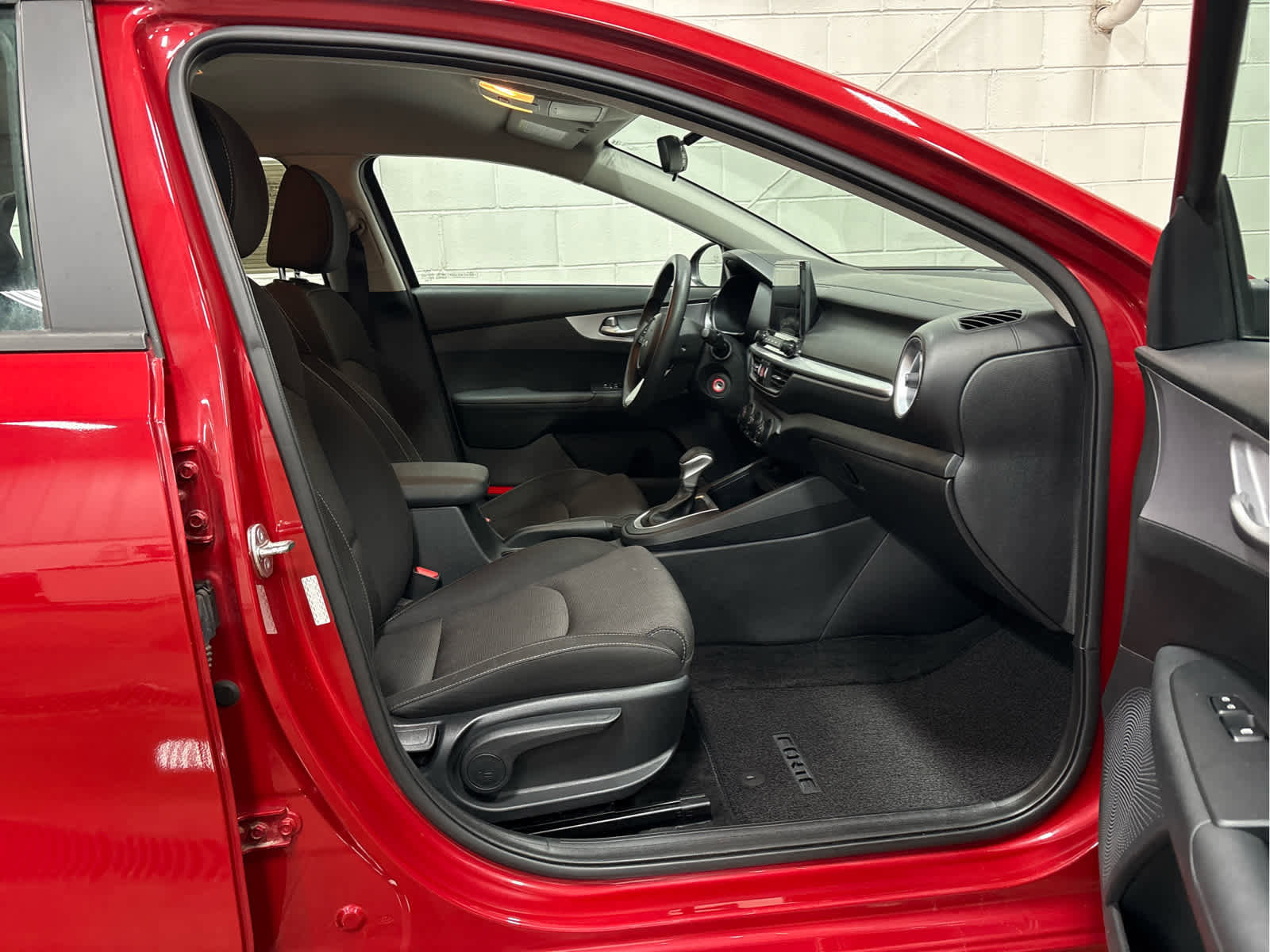 Used 2024 Kia Forte LXS image 35