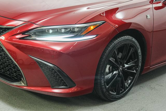 Used 2025 Lexus ES 300h F Sport w/ Accessory Package (Z2) FWD image 5