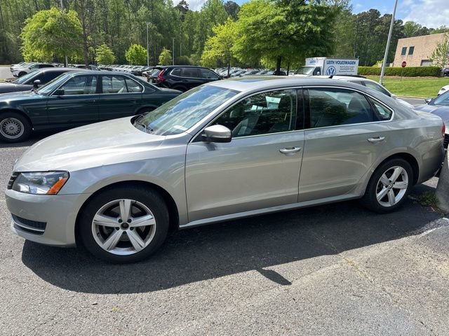 Used 2013 Volkswagen Passat 2.5 SE image 2