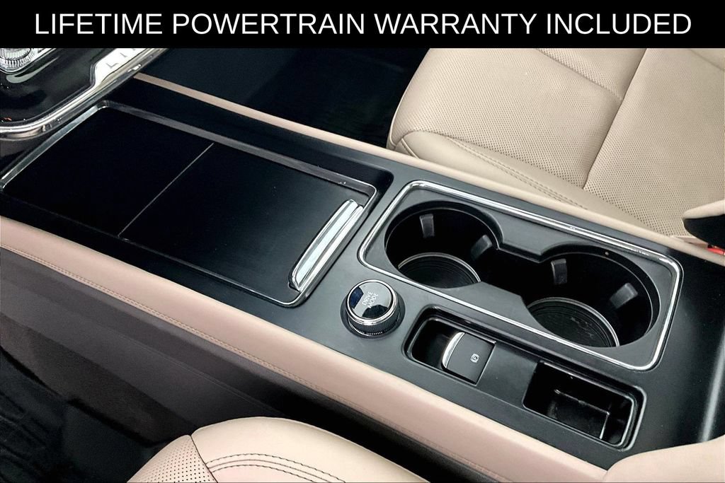Used 2024 Lincoln Corsair Grand Touring w/ Equipment Group 301A AWD/4WD image 19