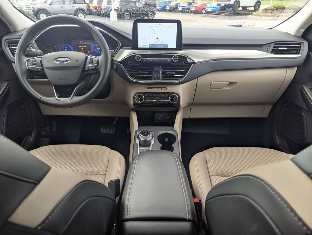 Used 2022 Ford Escape Titanium w/ Class II Trailer Tow Package AWD/4WD image 23