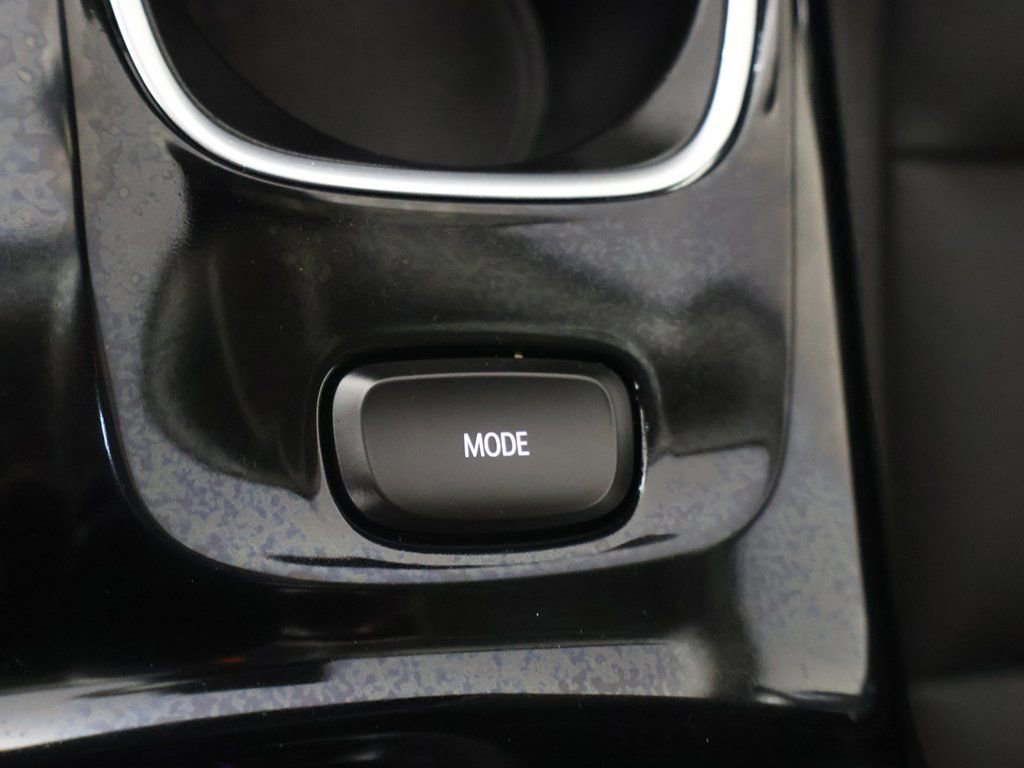 Used 2023 Buick Envision Essence AWD/4WD image 48