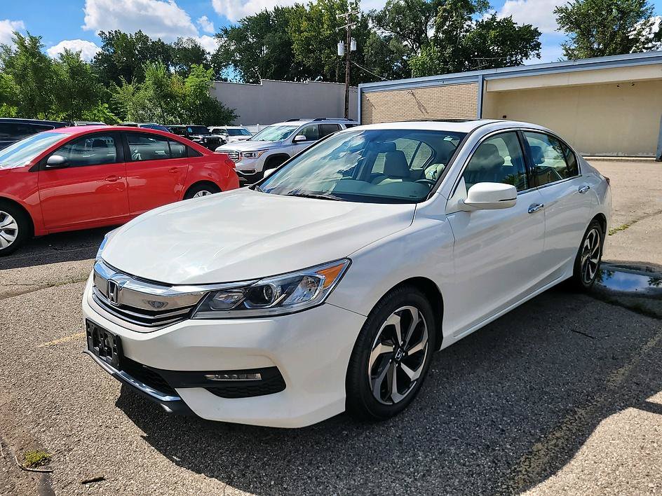 Used 2017 Honda Accord EX-L image 3
