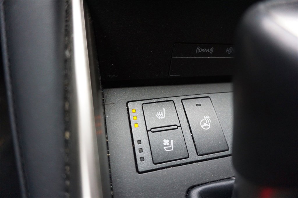 Used 2020 Lexus IS 300 AWD w/ Premium Package image 15