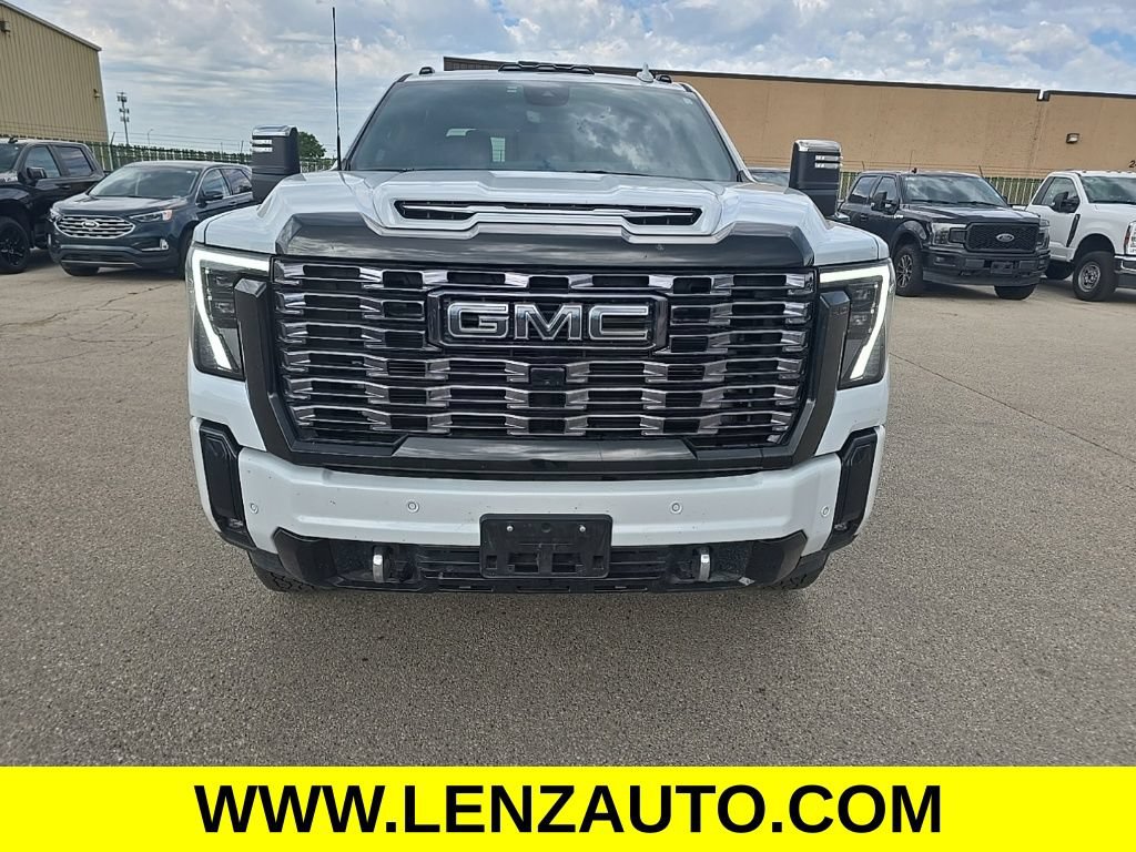 Used 2026 GMC Sierra 2500 Denali Ultimate w/ LPO, GMC Protection Package AWD/4WD image 2