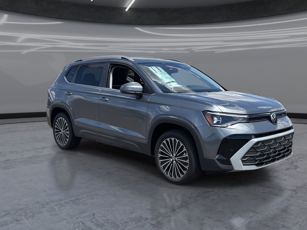 New 2026 Volkswagen Taos SE FWD image 2