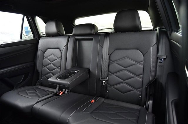 New 2026 Volkswagen Atlas Cross Sport SE image 22