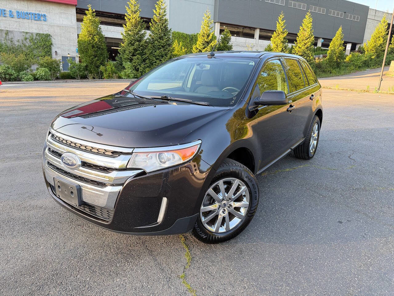 Used 2014 Ford Edge SEL w/ Driver Entry Package AWD/4WD image 2