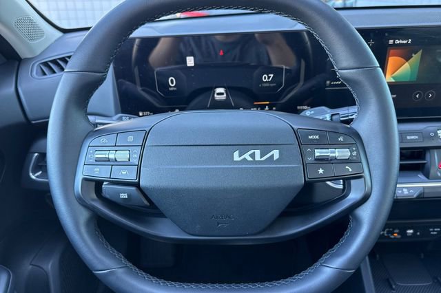 Certified 2025 Kia K4 EX FWD image 28