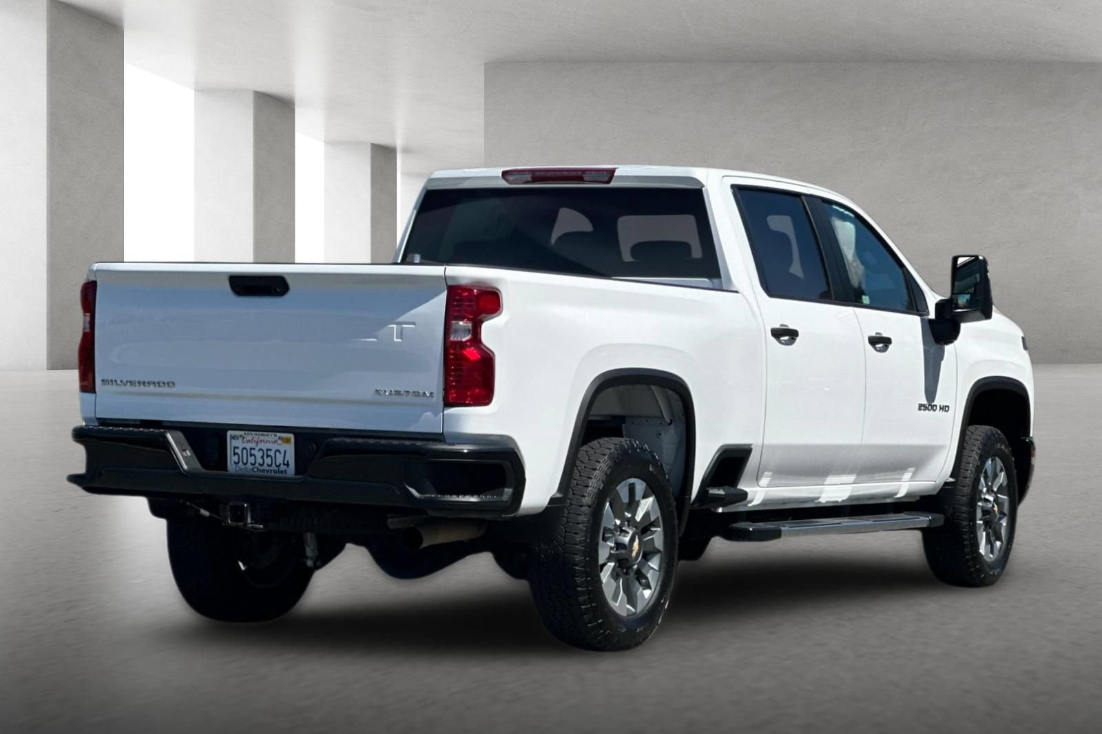 Used 2025 Chevrolet Silverado 2500 Custom w/ Z71 Off-Road Package AWD/4WD image 4