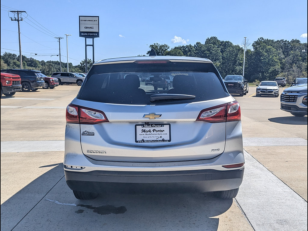 Used 2020 Chevrolet Equinox LS w/ LS Convenience Package AWD/4WD image 8