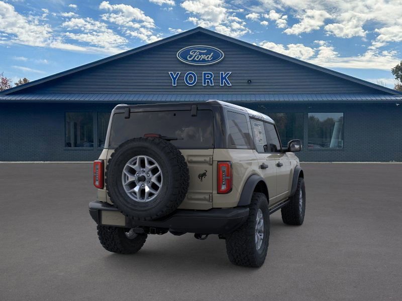 New 2025 Ford Bronco Badlands image 8