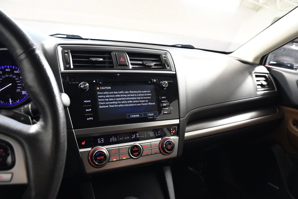 Used 2017 Subaru Outback 3.6R Touring AWD/4WD image 31