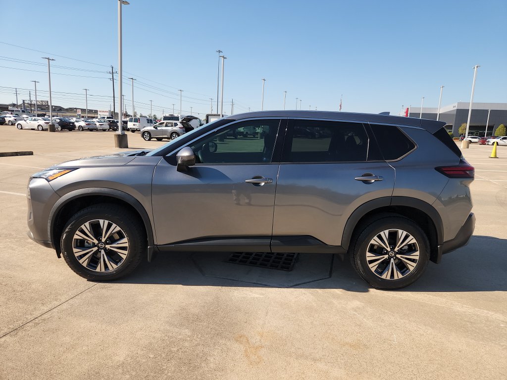 Used 2021 Nissan Rogue SV FWD image 8