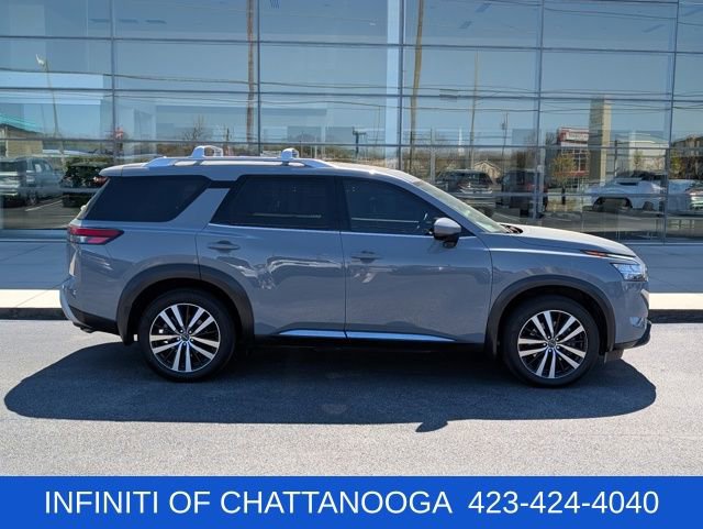 Used 2023 Nissan Pathfinder Platinum w/ Cargo Package image 8