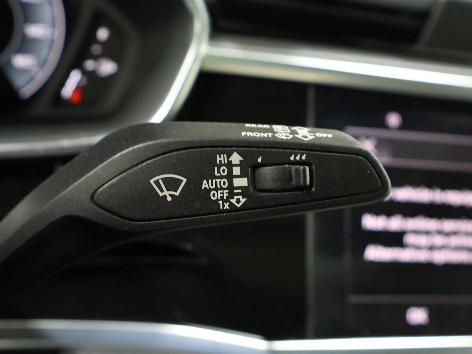 Used 2023 Audi Q3 2.0T Premium Plus w/ Premium Plus Package AWD/4WD image 27
