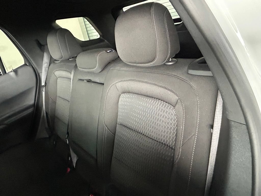 Used 2025 Chevrolet Equinox LT FWD image 42