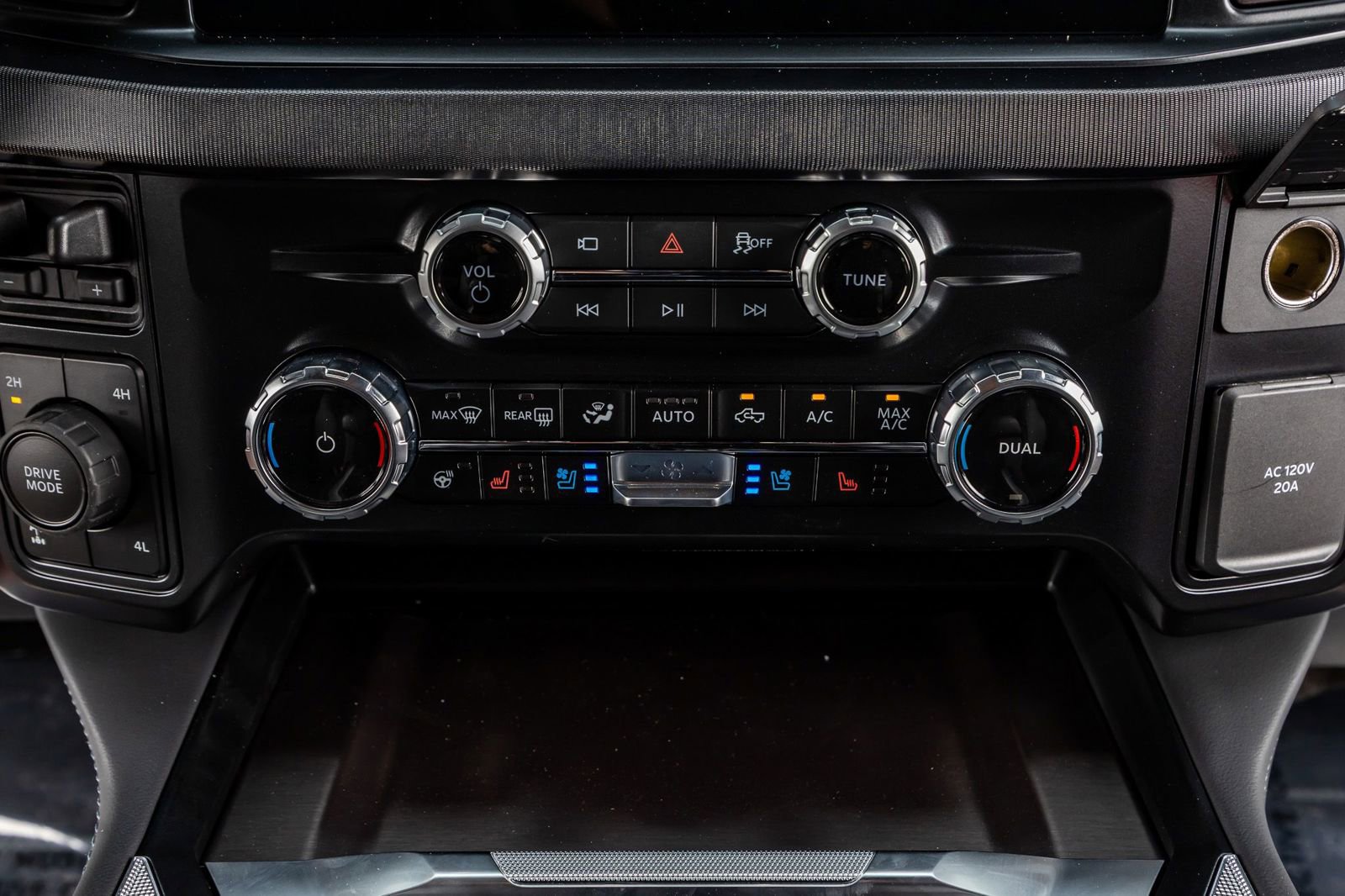 Used 2026 Ford F250 Platinum image 28