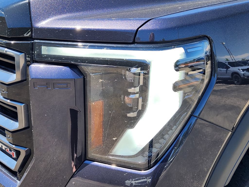 Used 2024 GMC Sierra 2500 AT4 w/ AT4 Premium Plus Package AWD/4WD image 8