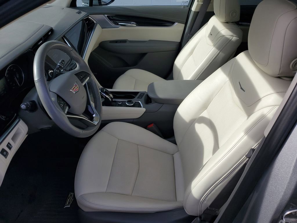 Certified 2024 Cadillac XT6 Premium Luxury w/ LPO, Floor Liner Package image 5