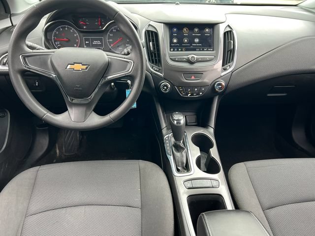 Used 2019 Chevrolet Cruze LS FWD image 2