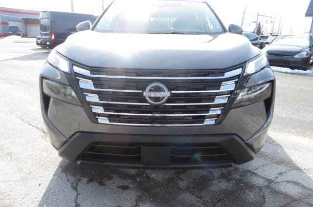 Used 2026 Nissan Rogue SV image 5