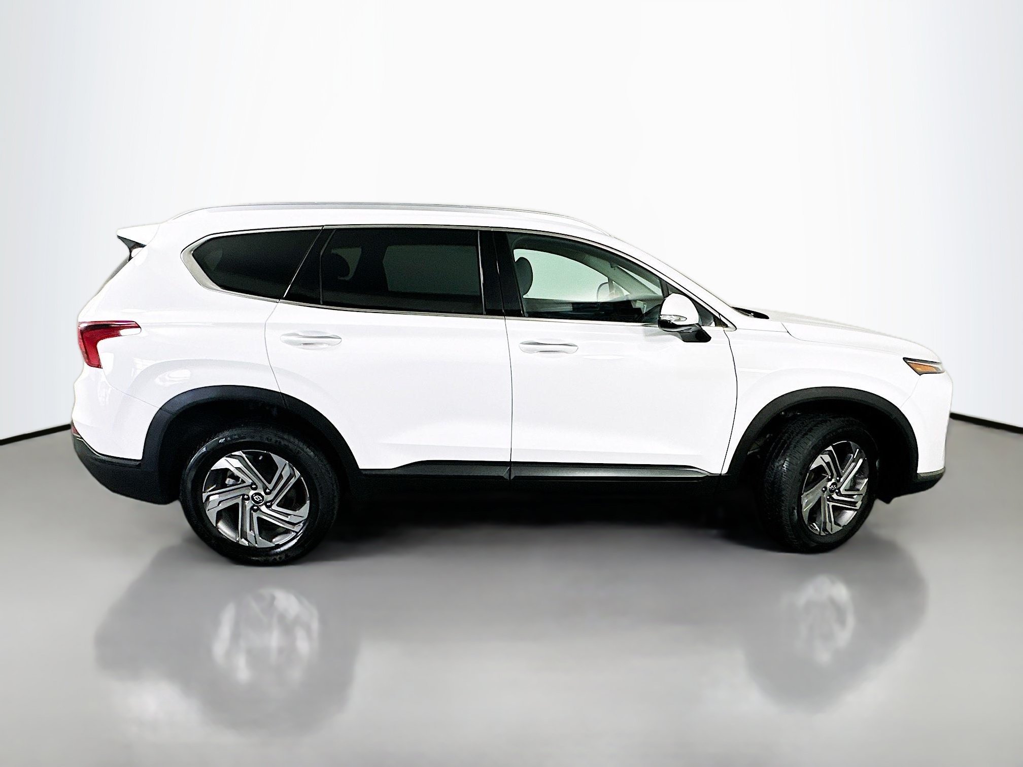 Certified 2023 Hyundai Santa Fe SEL AWD/4WD image 8
