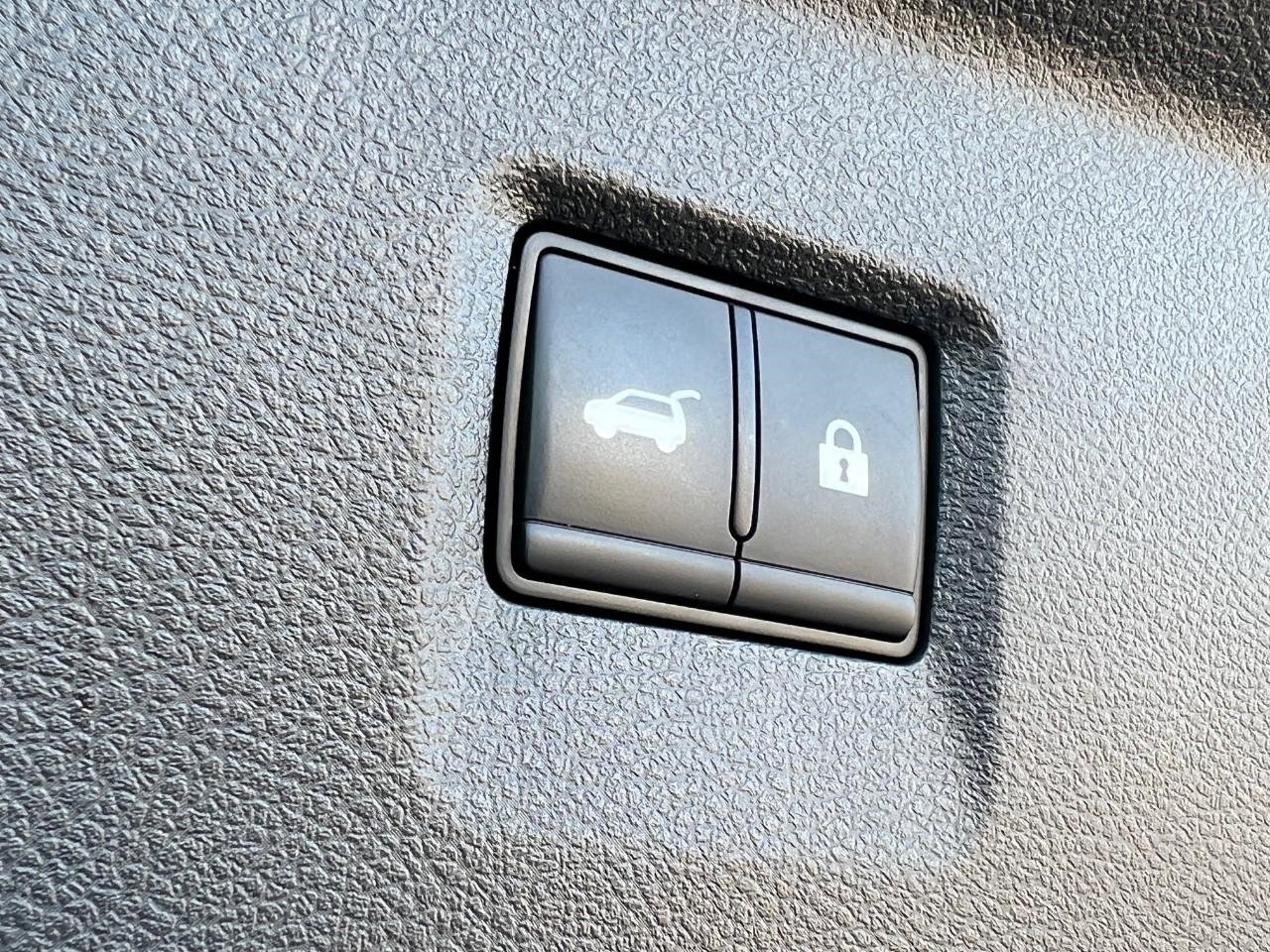 Used 2025 INFINITI QX60 Luxe image 39