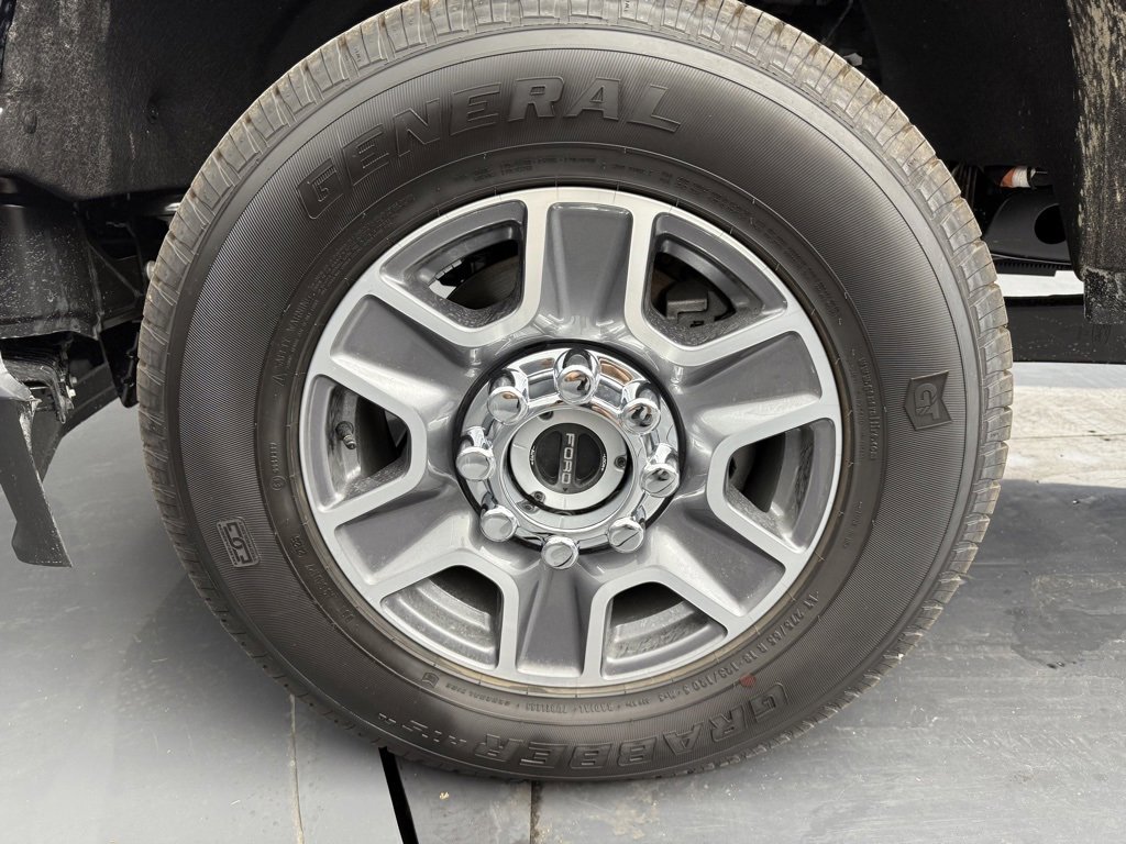 New 2025 Ford F250 XLT w/ 360-Degree Camera Package image 39