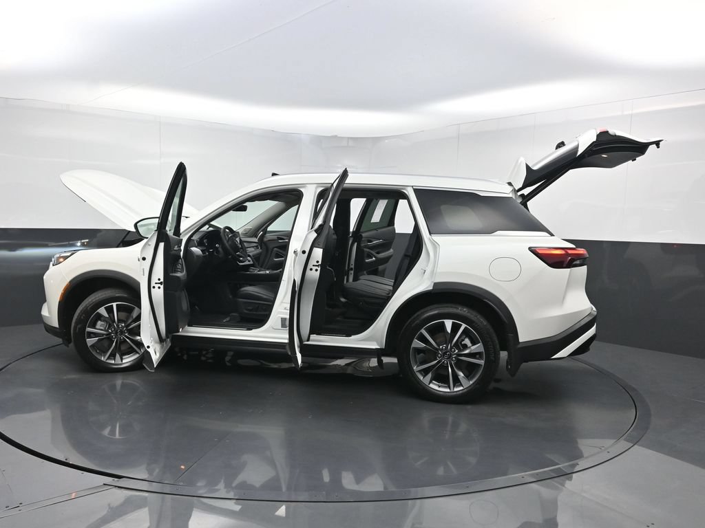 Used 2023 INFINITI QX60 Luxe w/ Performance Audio Package FWD image 41