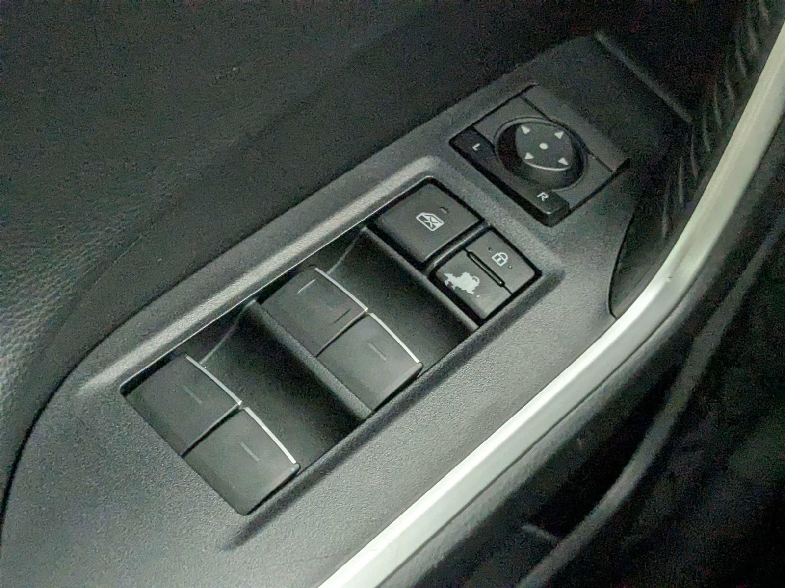 Certified 2022 Toyota RAV4 XSE AWD/4WD image 17