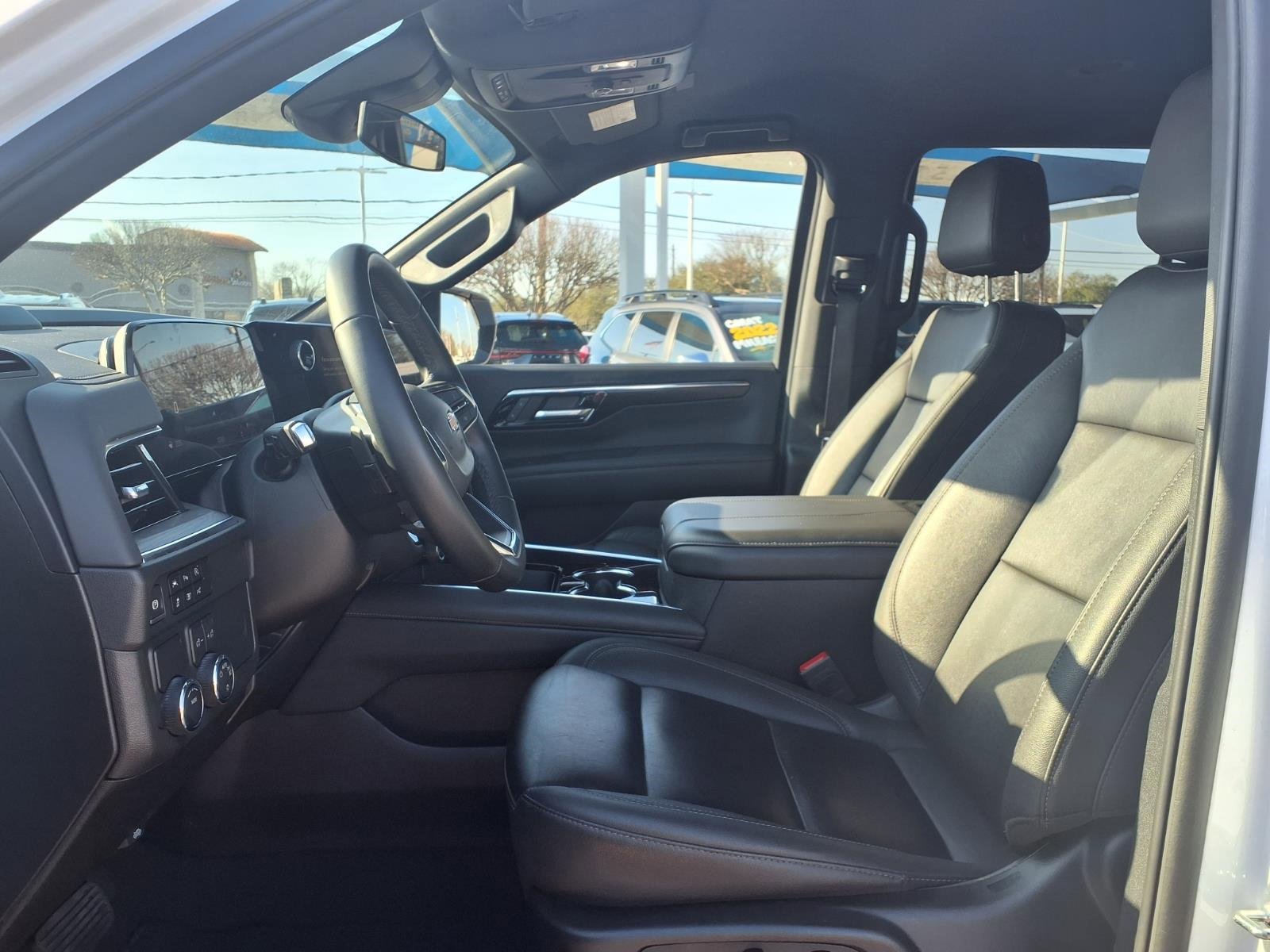 Used 2025 Chevrolet Tahoe LT image 17