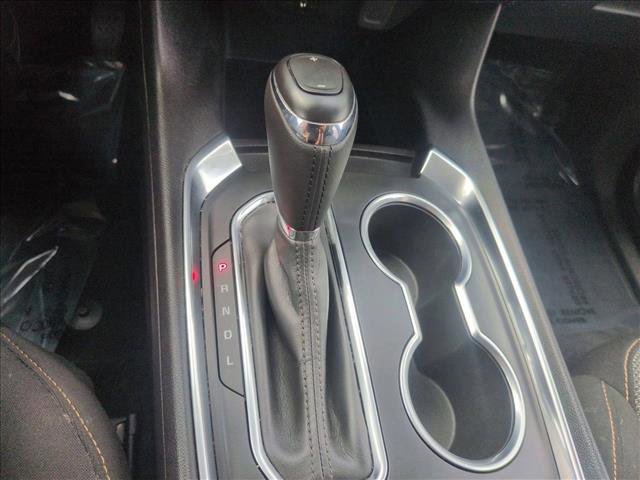 Used 2020 Chevrolet Traverse LT image 12