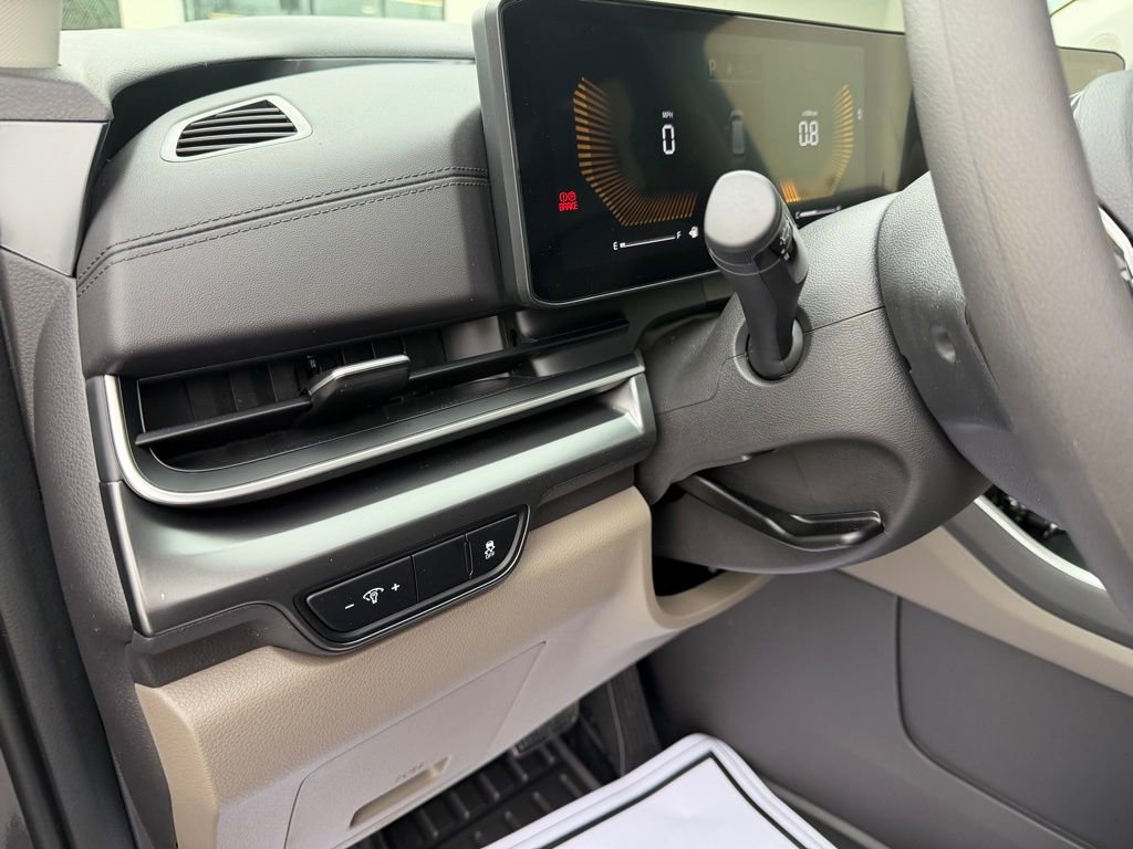 New 2026 Kia Carnival LX FWD image 29