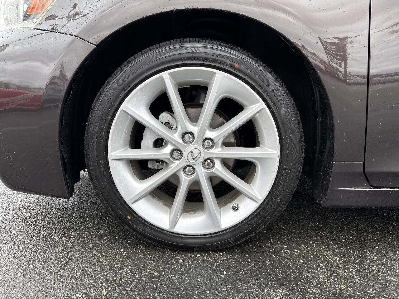 Used 2013 Lexus CT 200h w/ Seat Comfort Pkg image 2