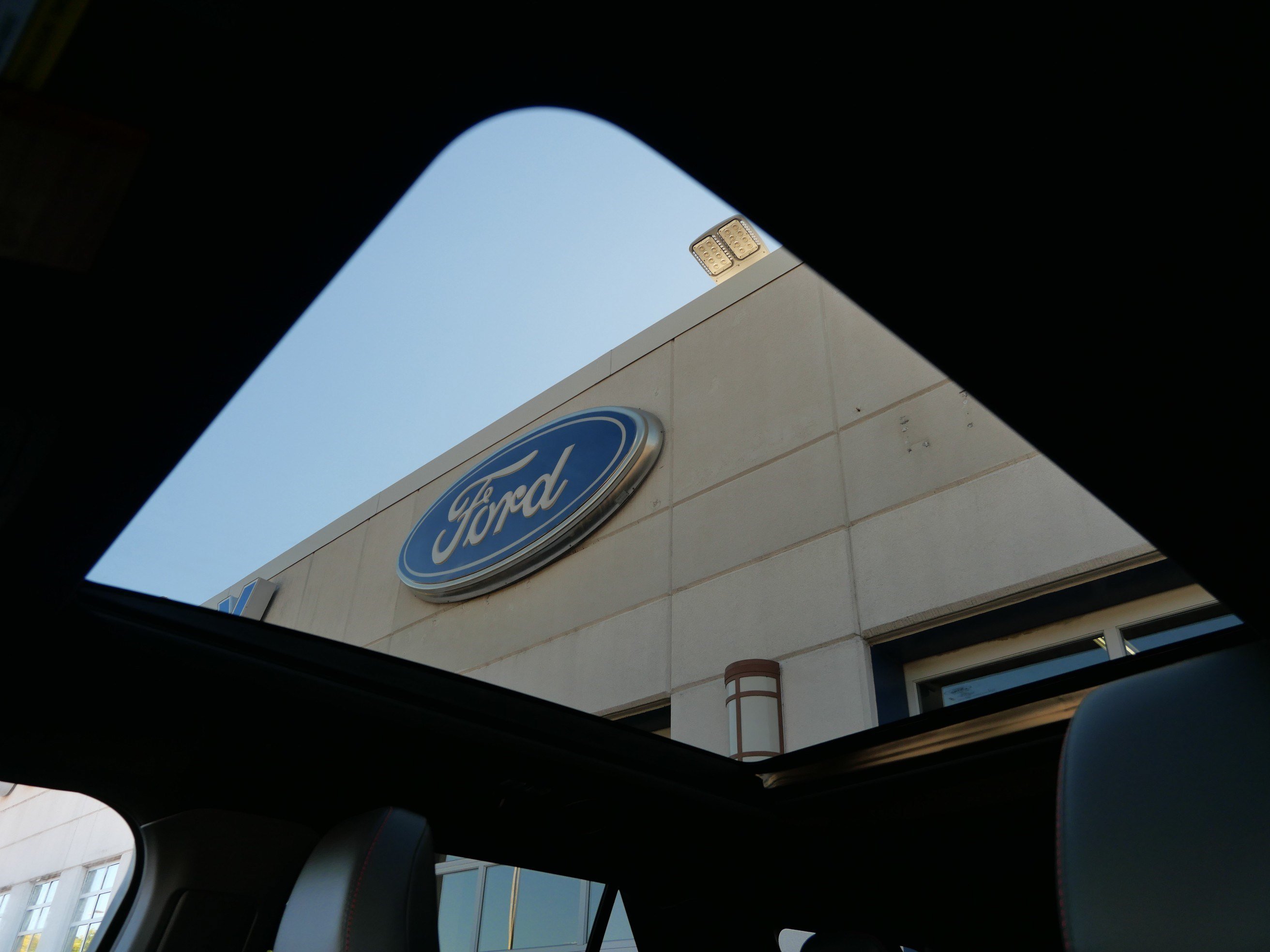 Used 2026 Ford Explorer ST-Line w/ ST-Line Street Pack AWD/4WD image 33