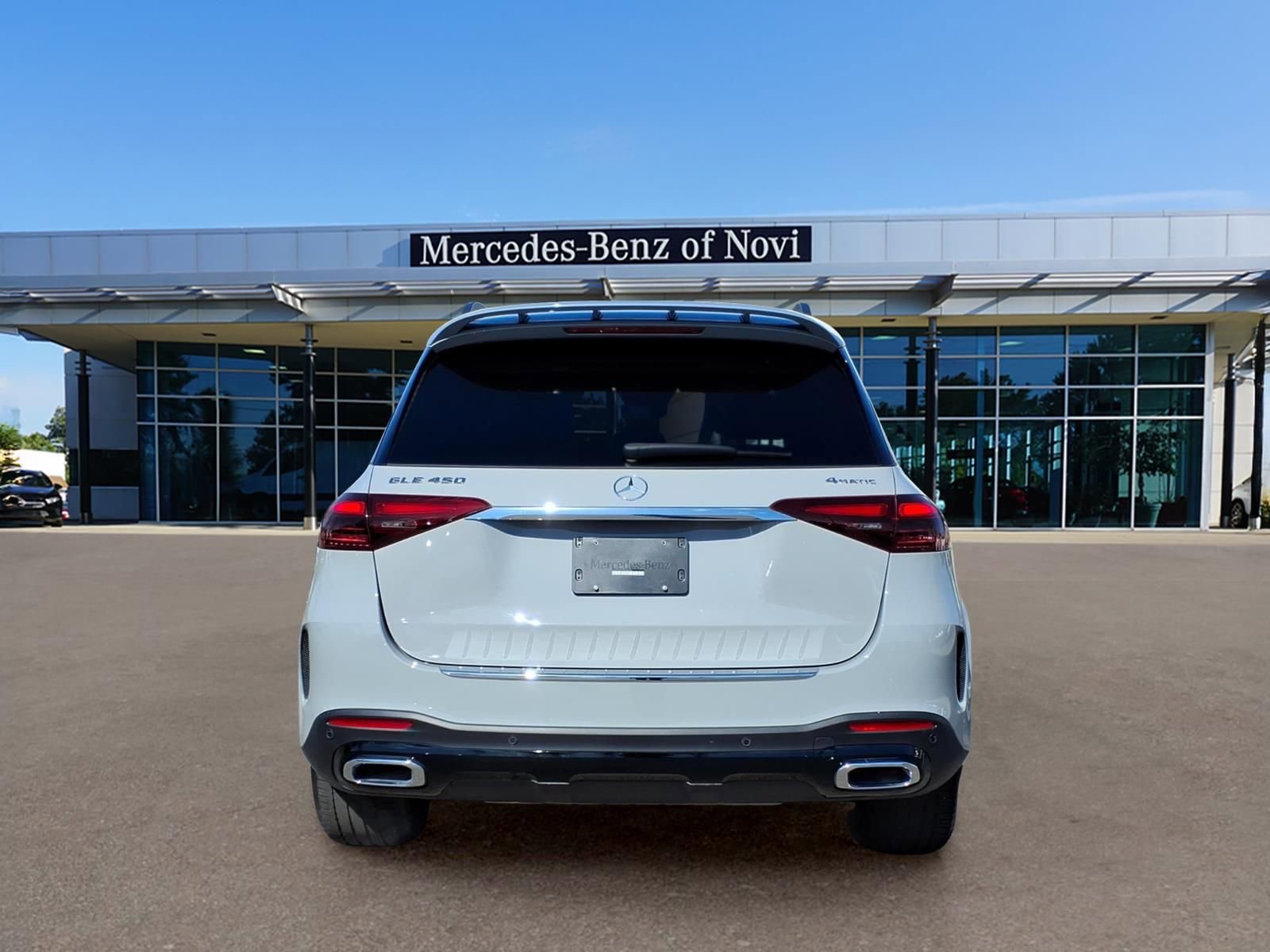 Certified 2025 Mercedes-Benz GLE 450 4MATIC image 4