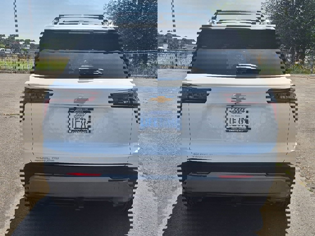 New 2026 Chevrolet Equinox LT w/ Convenience Package II image 4