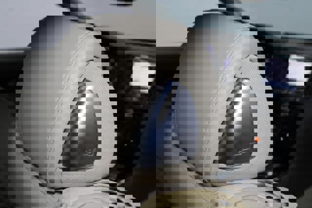 Used 2010 INFINITI G37 Sport w/ Premium Pkg image 33