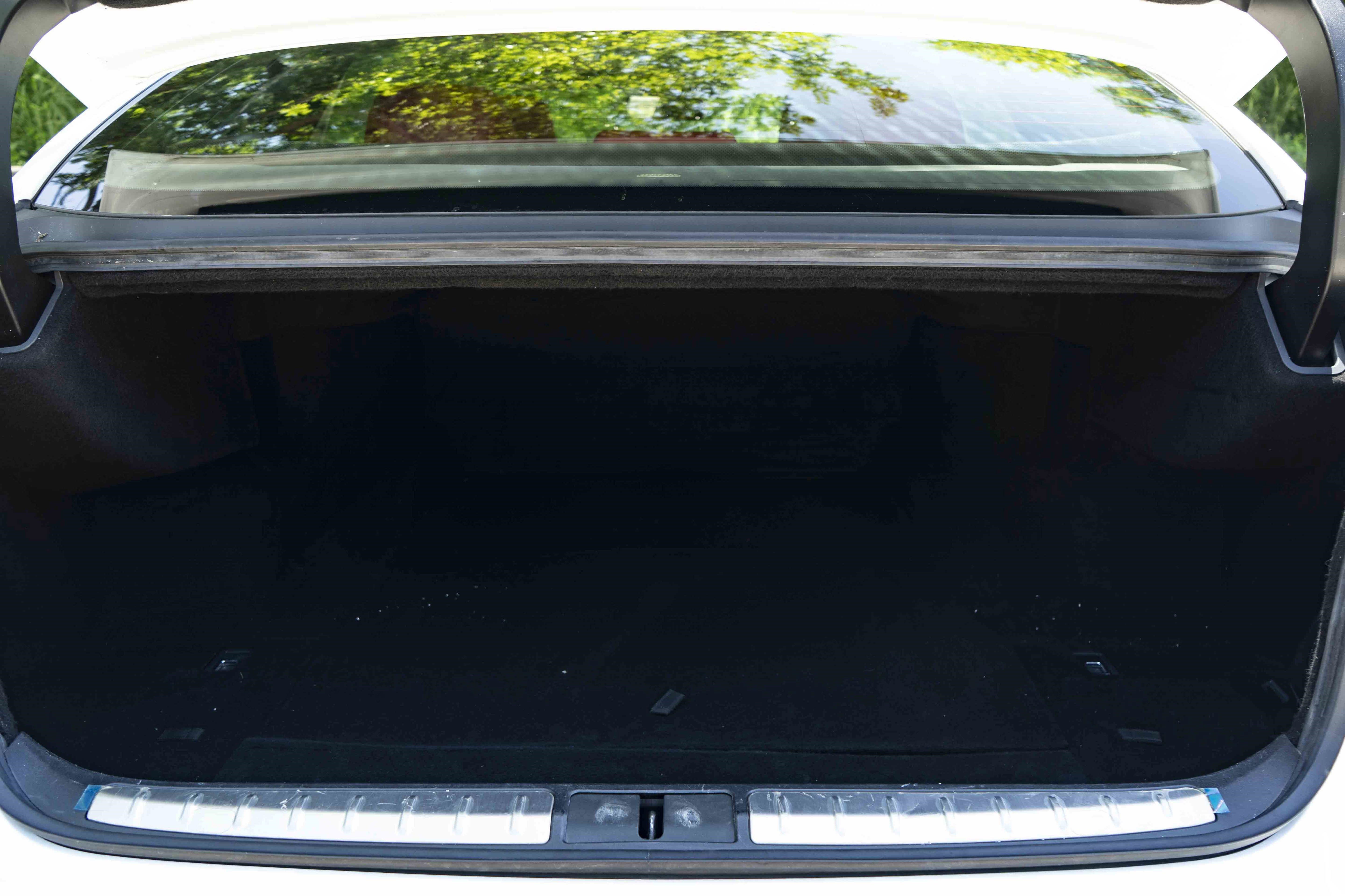 Used 2019 Lexus LS 500 F Sport w/ Accessory Package (Z2) AWD/4WD image 45