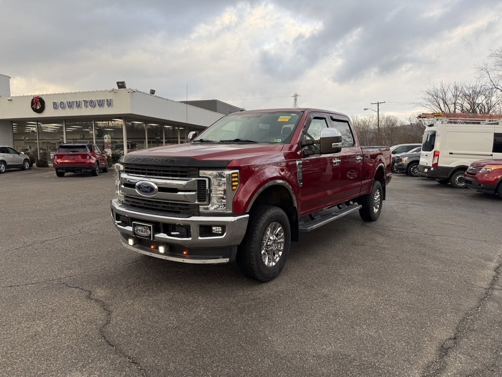 Used 2019 Ford F250 XLT w/ XLT Premium Package image 3