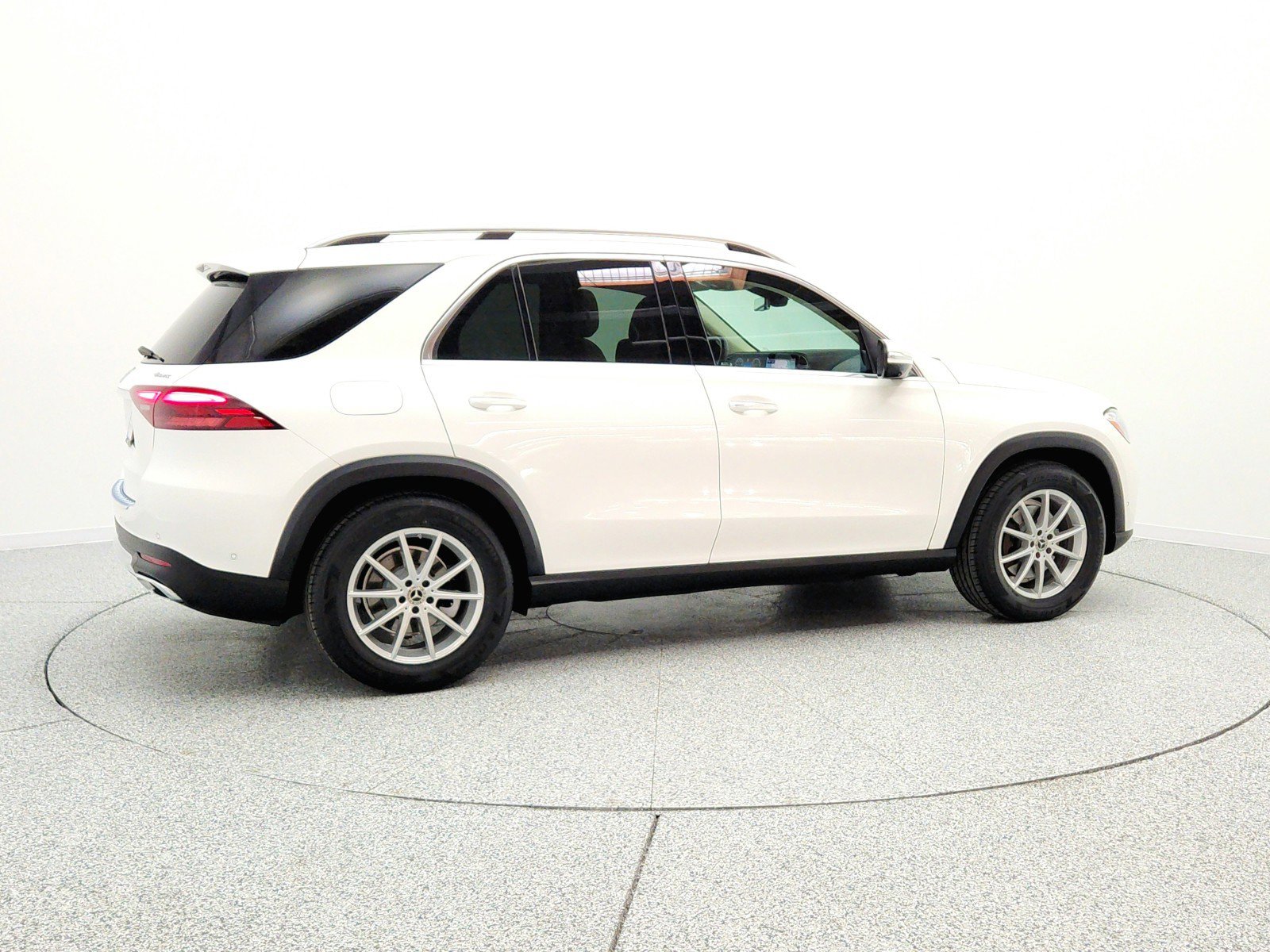 Used 2024 Mercedes-Benz GLE 350 4MATIC image 5