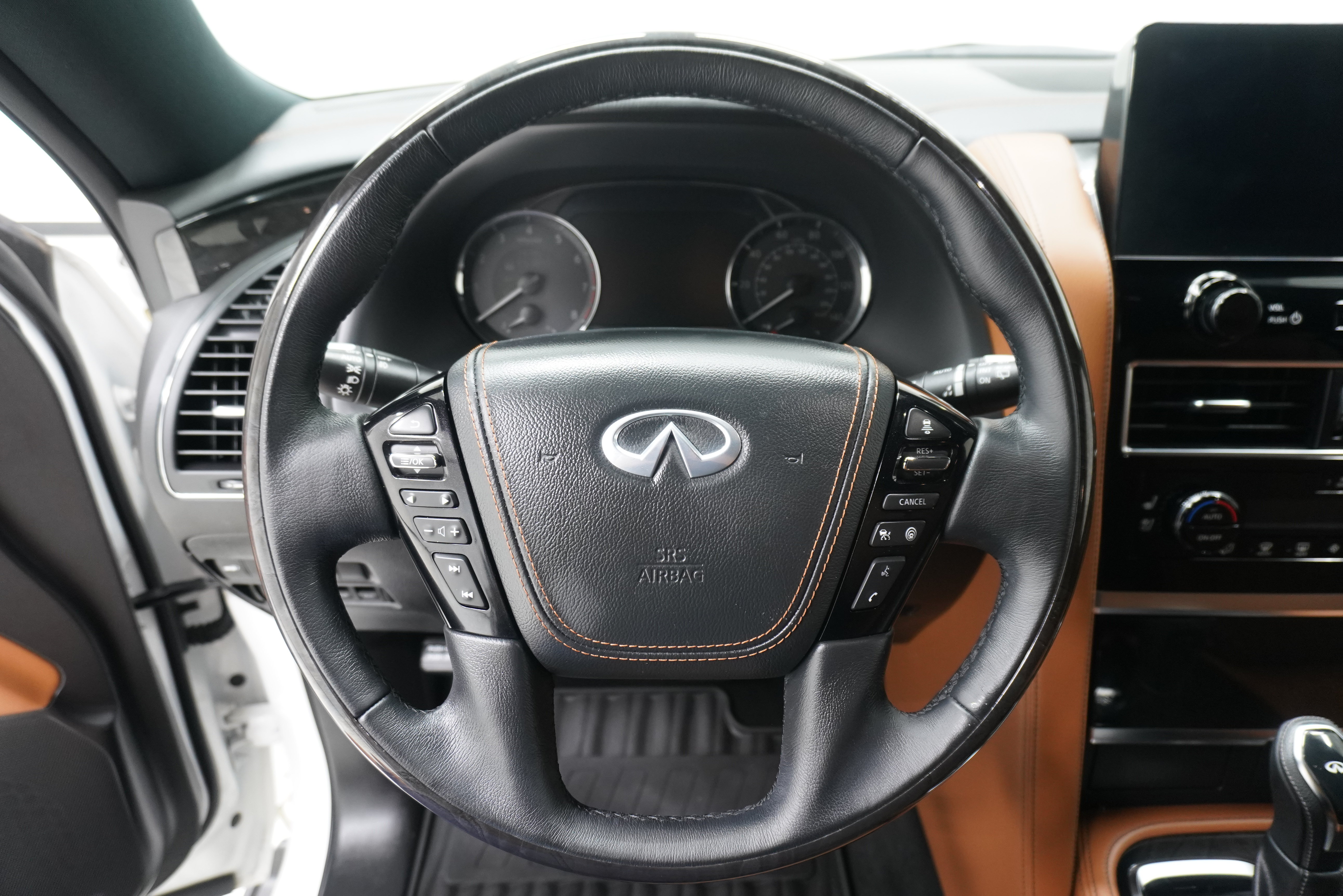 Used 2023 INFINITI QX80 Sensory w/ Cargo Package AWD/4WD image 20