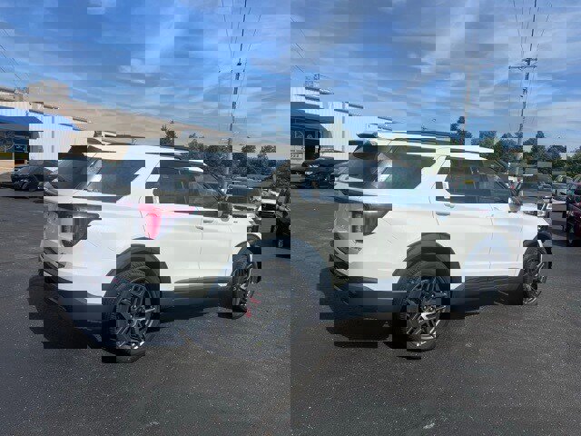 New 2025 Ford Explorer ST-Line image 29