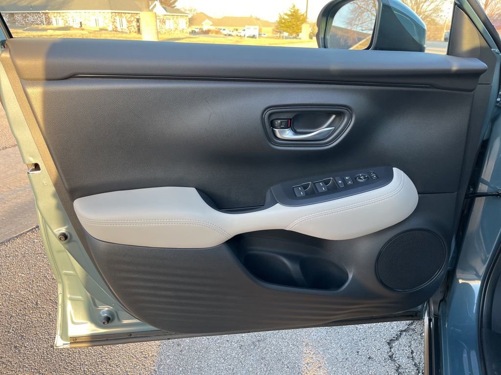 Used 2026 Honda HR-V LX image 27