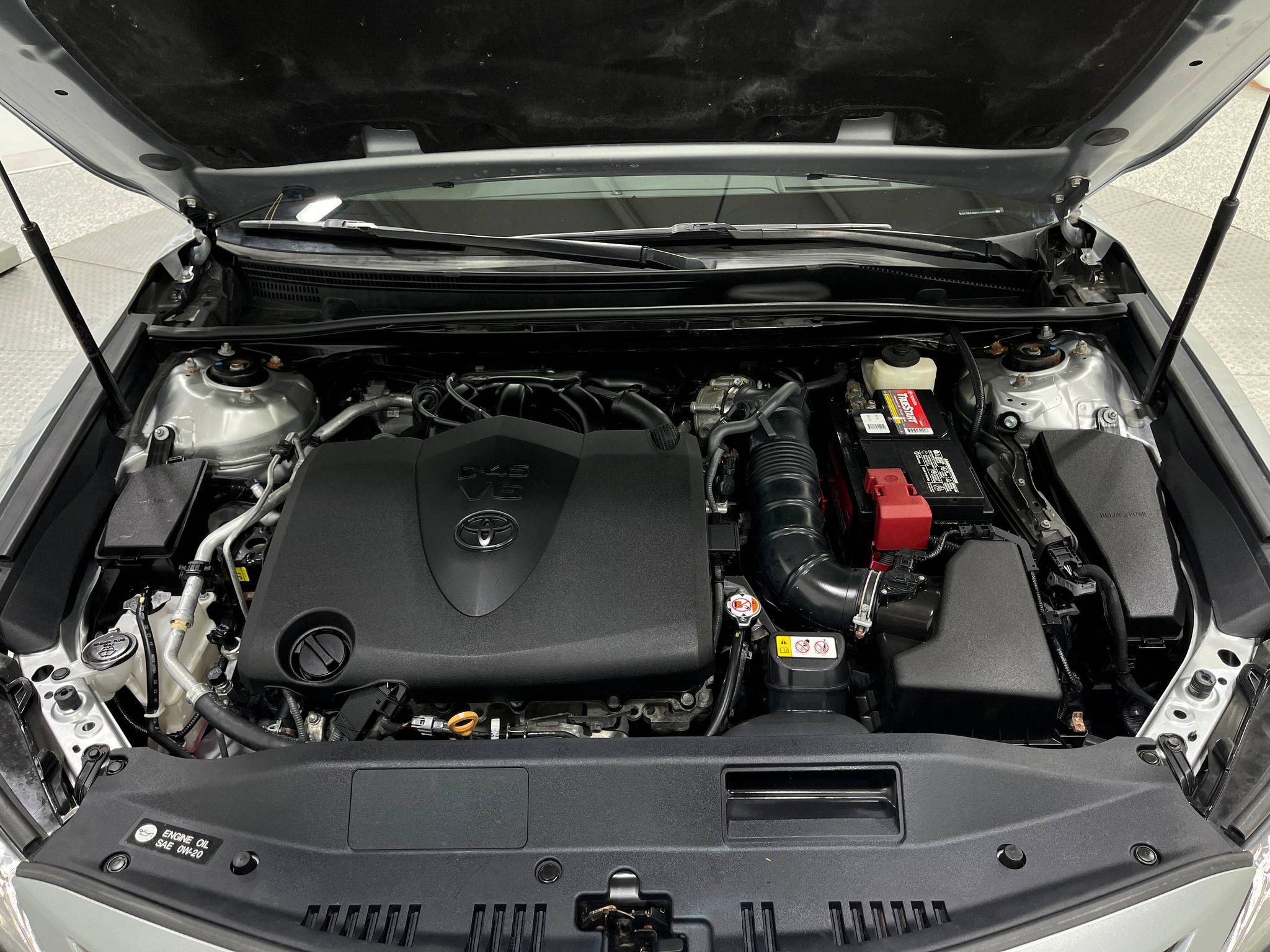 Used 2018 Toyota Camry XSE FWD image 25
