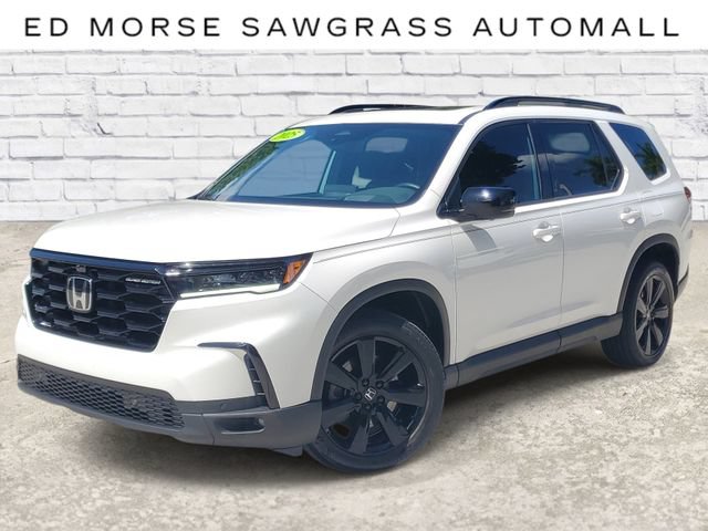 Used 2025 Honda Pilot Black Edition image 1