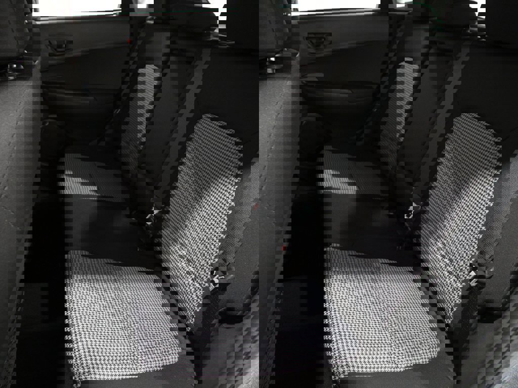 Certified 2021 Hyundai Kona SE image 19