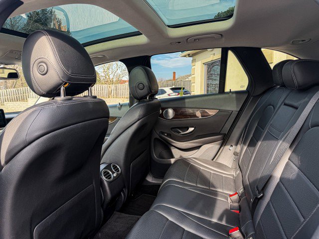 Used 2016 Mercedes-Benz GLC 300 image 6